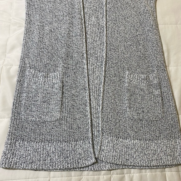 NWT CASLON Gilet Short sleeve sweater cardigan Size Medium White Black Marled - Picture 9 of 9